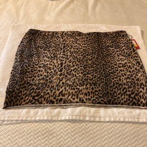 Vince Camuto 3X leopard print skirt with full lining